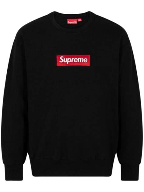 Scopri la nuova collezione di zaini Supreme uomo su FARFETCH.